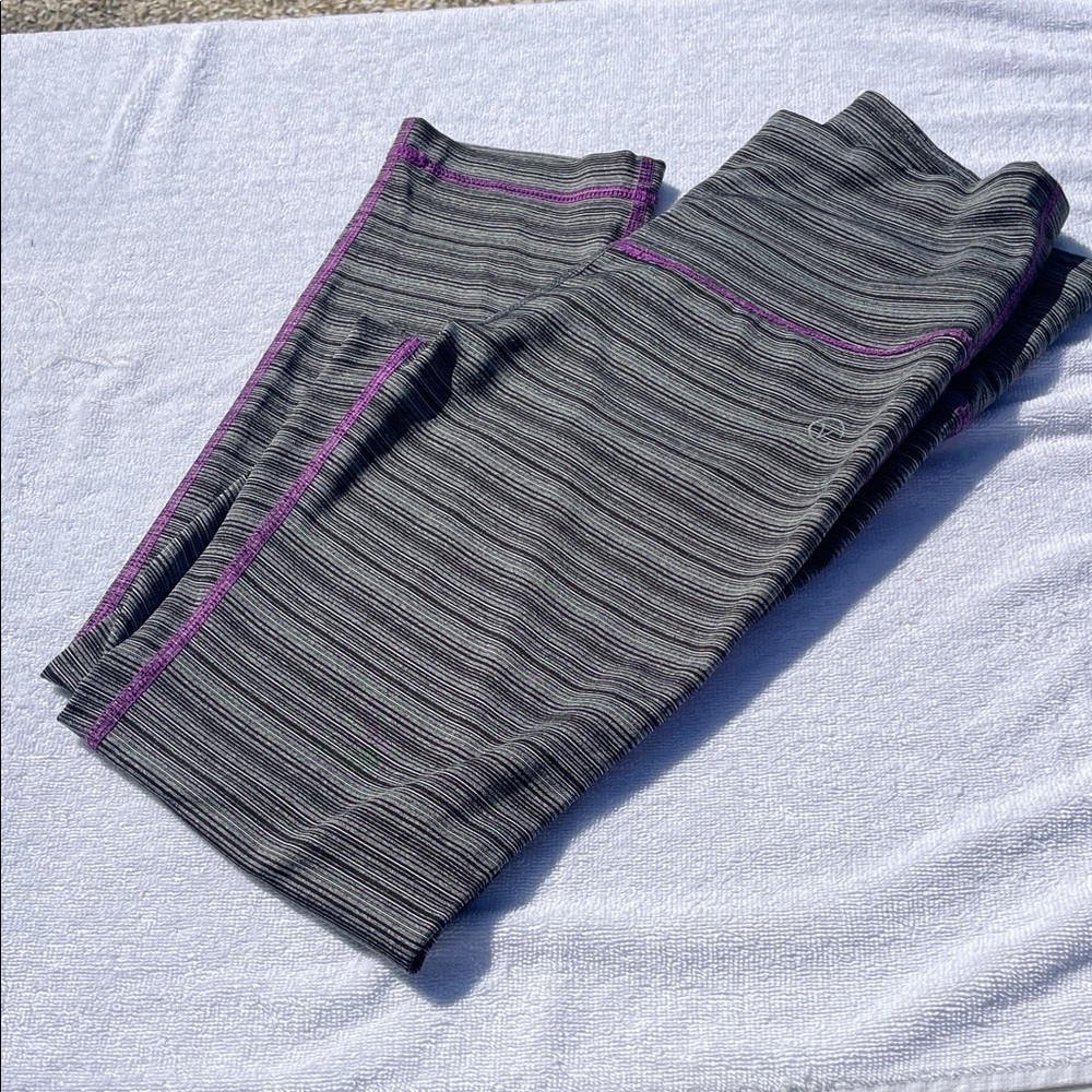 VOGO Athletica Gray and Purple Striped Leggings